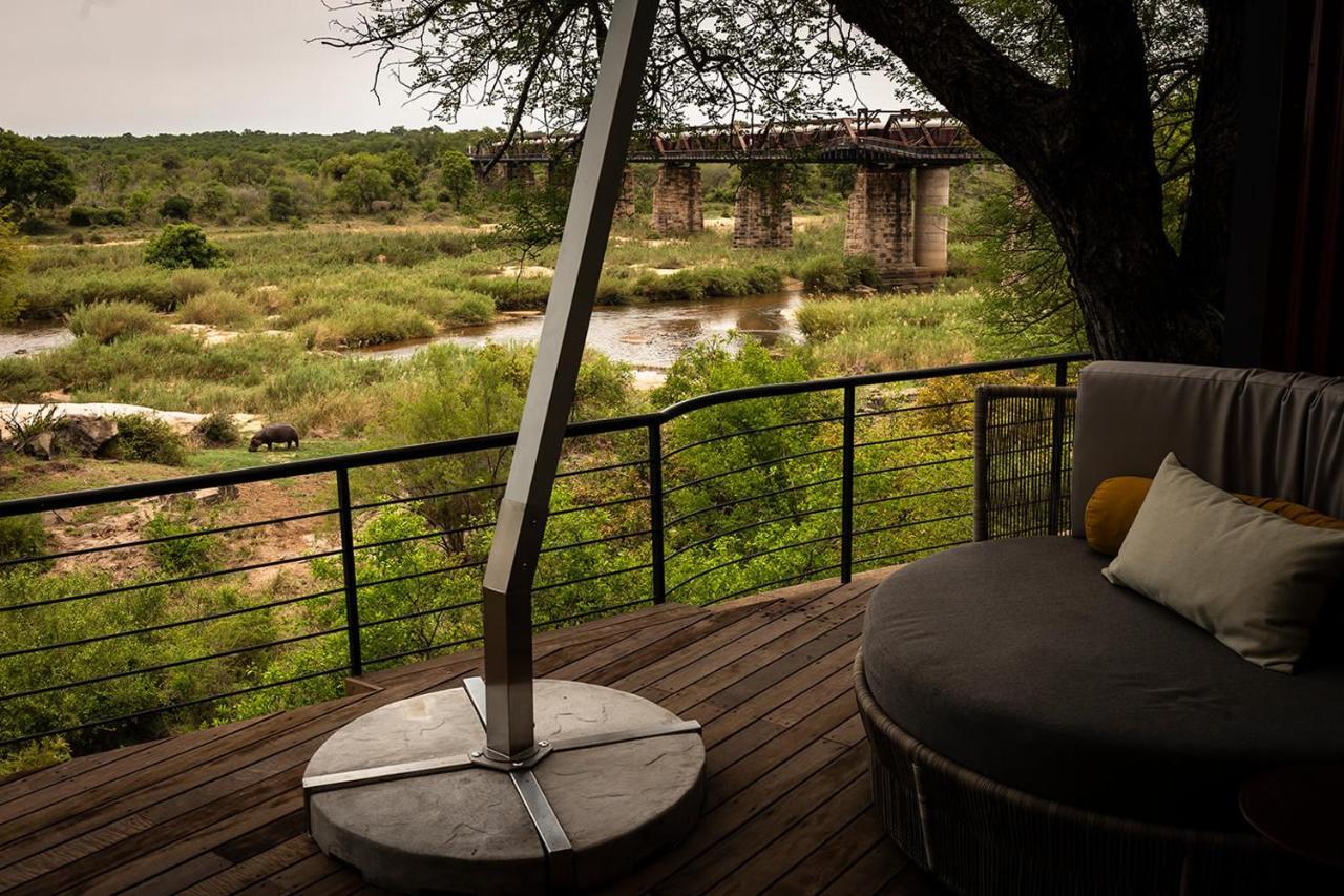 Kruger Shalati - Train On The Bridge & Garden Lodge *