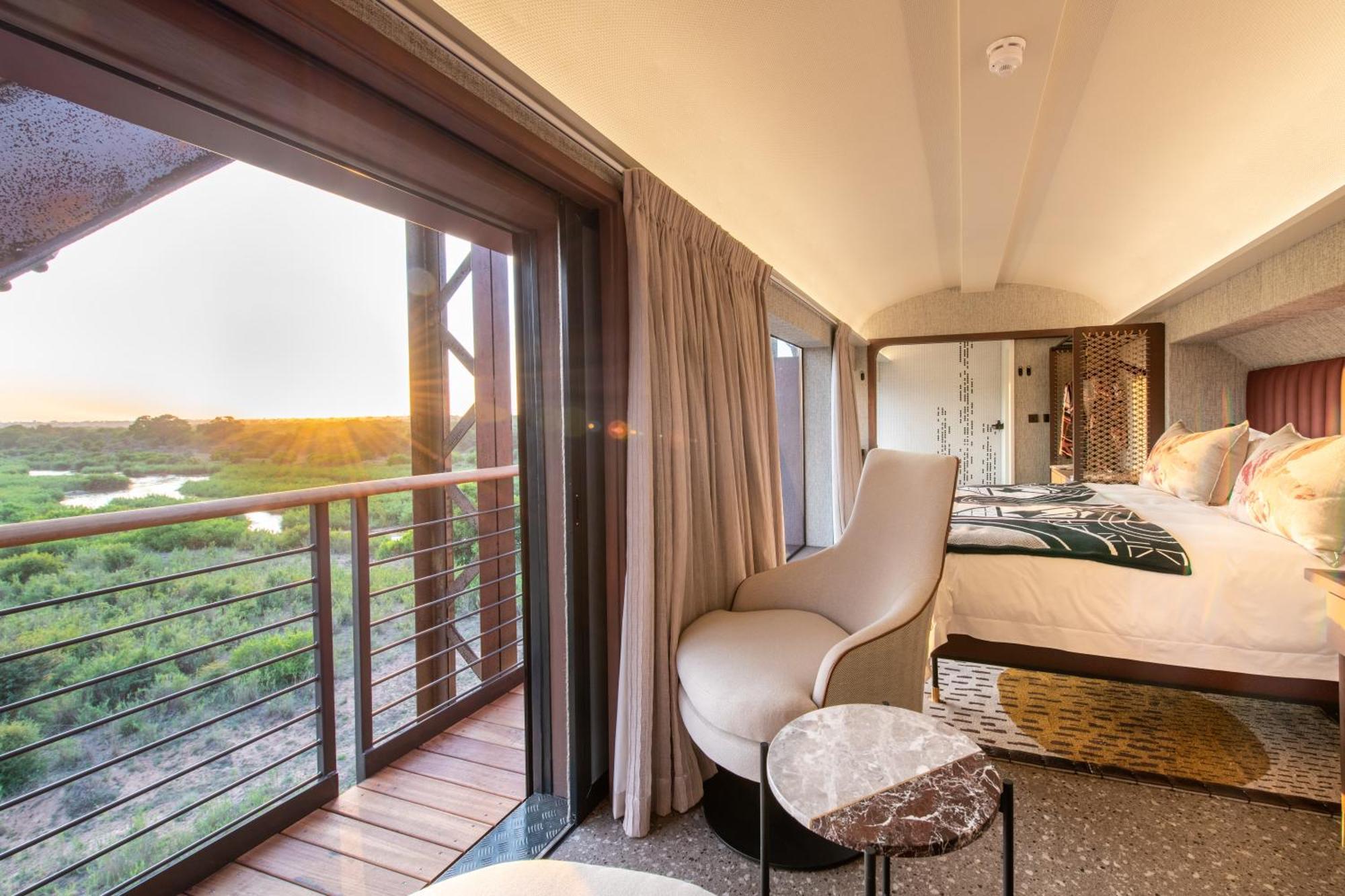 Kruger Shalati - Train On The Bridge & Garden * Skukuza